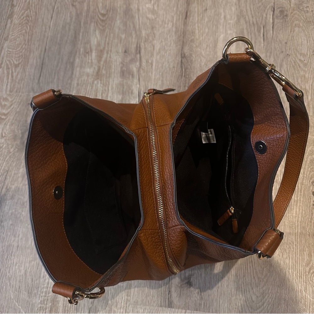 Vince Camuto Tan Shoulder Bag - Picture 6 of 16